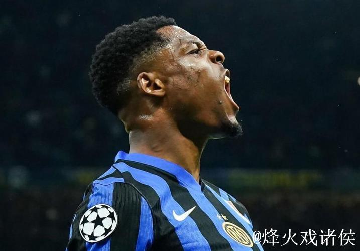 罗马诺:邓弗里斯很可能明夏离开国米,届时解约金仅为2500万 罗马诺:邓弗里斯很可能明夏离开国米,届时解约金仅为2500万