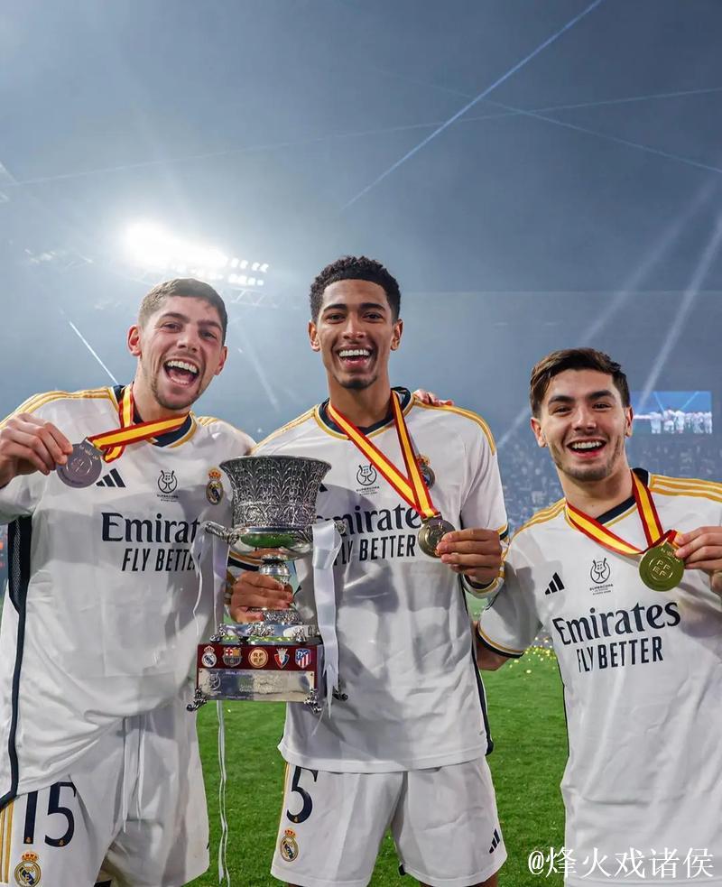 欧冠夺冠赔率:巴萨第1优势缩小 巴黎力压皇马 欧冠夺冠赔率:巴萨第1优势缩小 巴黎力压皇马