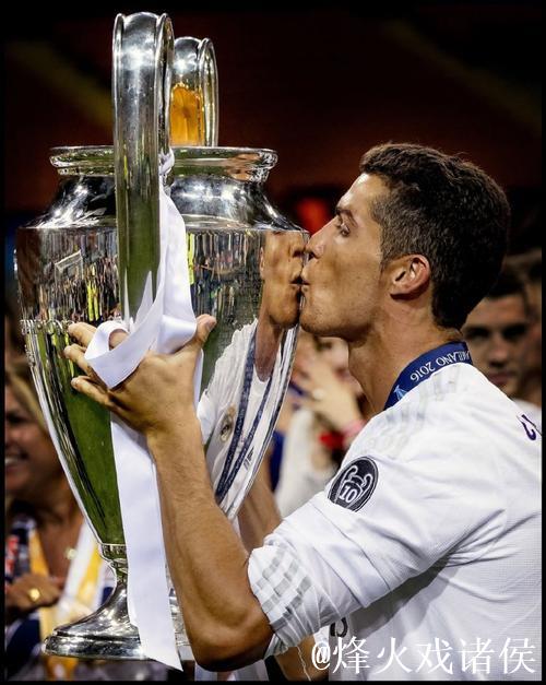 欧冠巅峰对决成主帅保卫战 皇马主场翻身可博胜 欧冠巅峰对决成主帅保卫战 皇马主场翻身可博胜